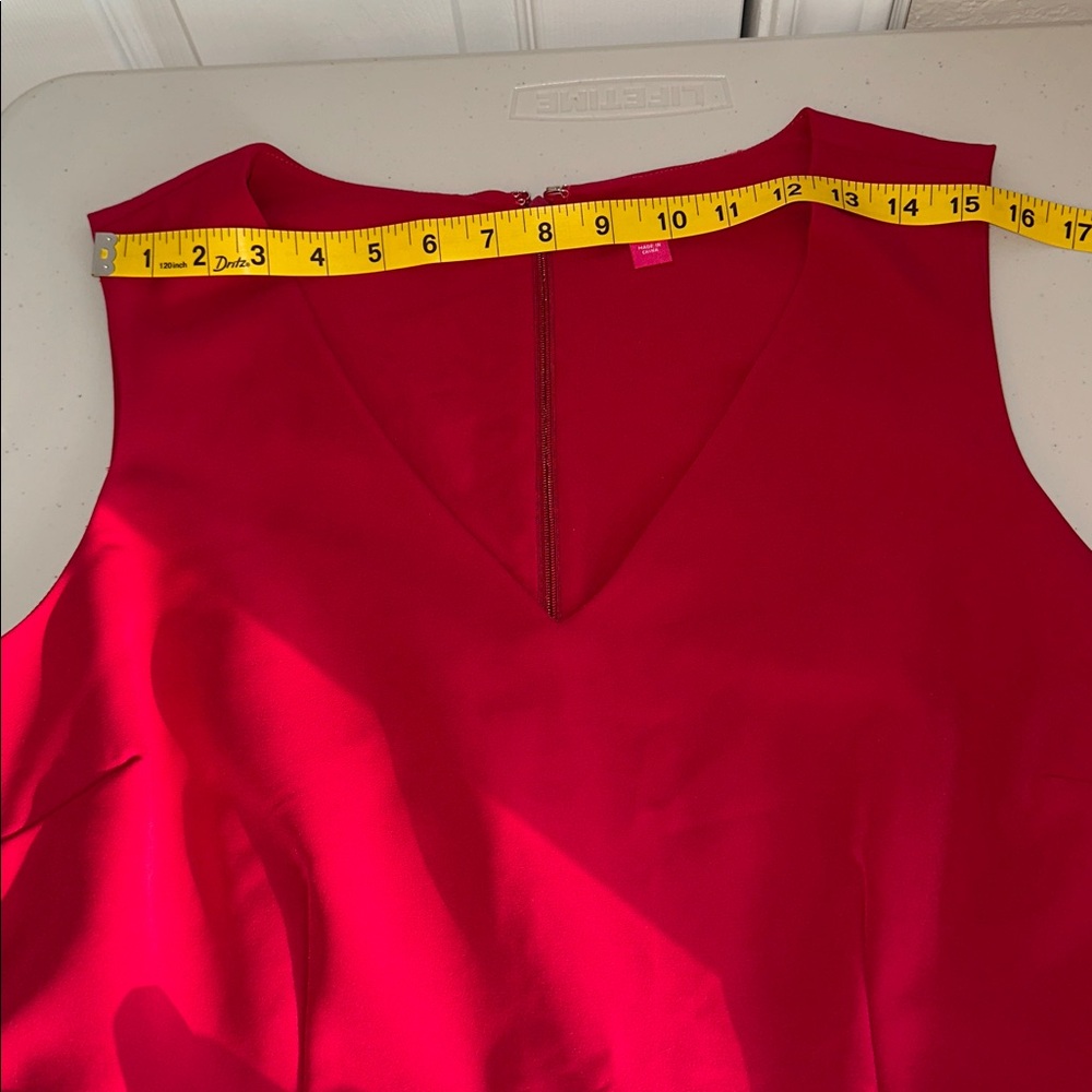NWT Vince Camuto Vibrant Red V-Neck Jumpsuit Size 14 - Picture 7 of 16